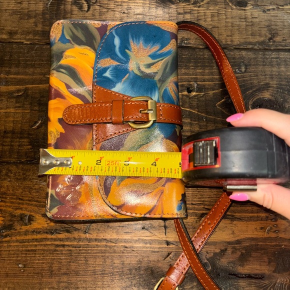 Patricia Nash Floral Leather Crossbody Bag - Picture 7 of 7